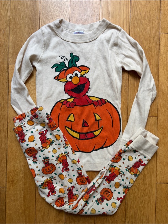 Hanna Andersson Other - Hanna Andersson 🎃Cream Pumpkin Elmo Pajama Set with Orange & Red Accents